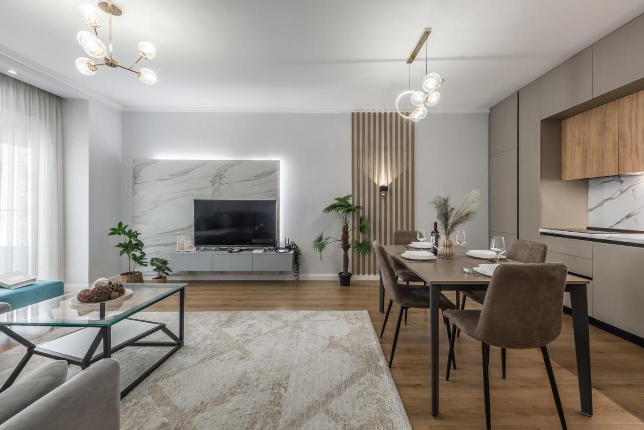 Luxurious Modern Apartament *