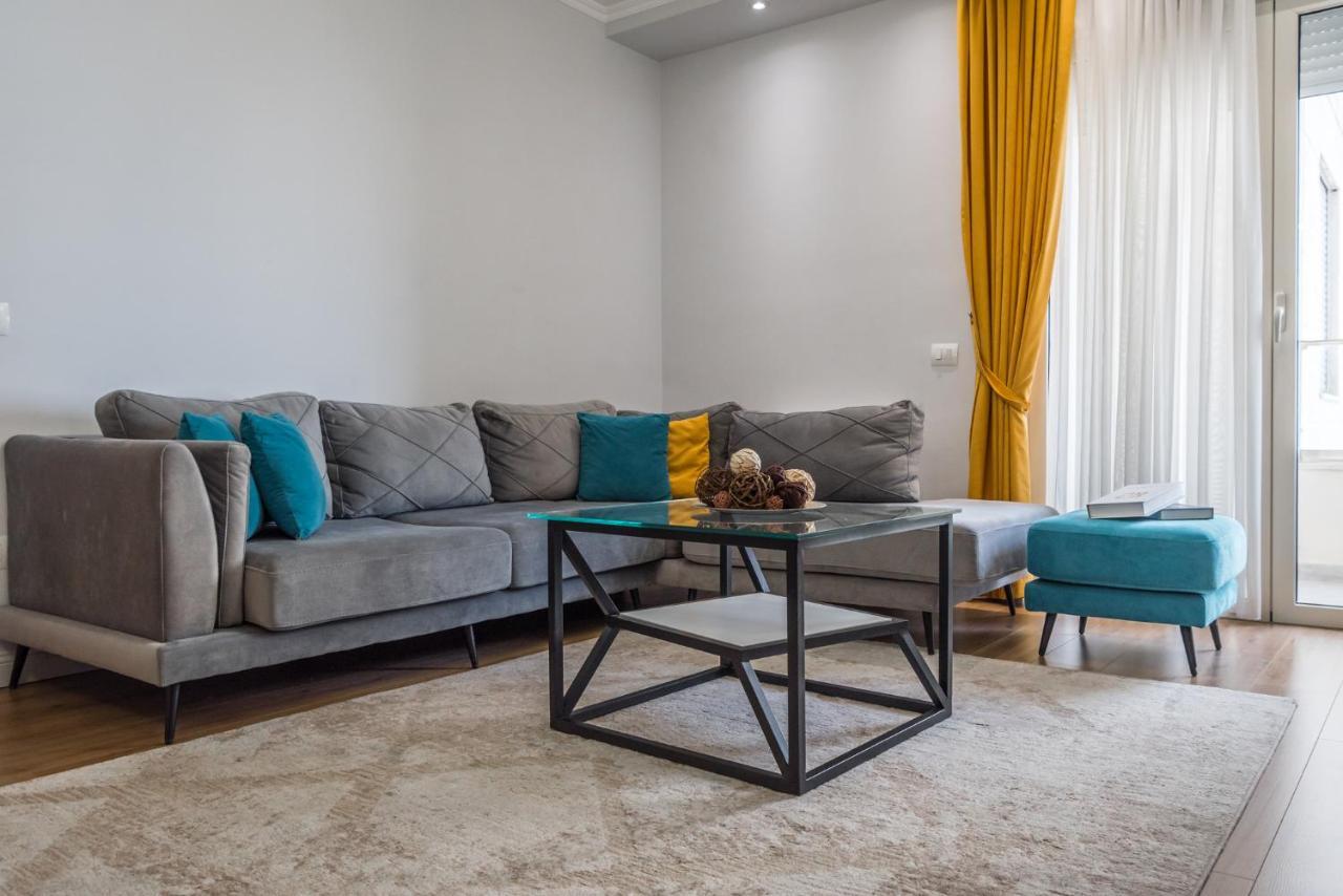 Luxurious Modern *